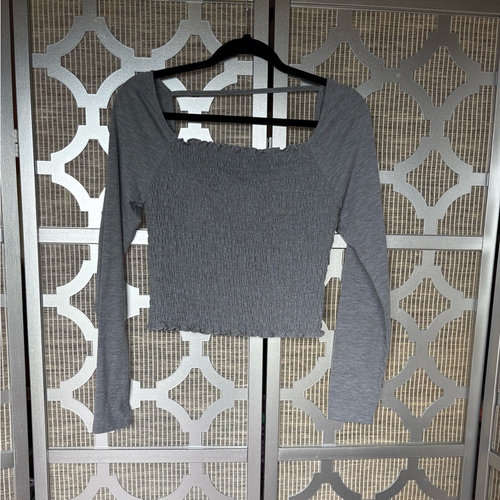 NWT Love Fire Gray Fitted Crop Blouse